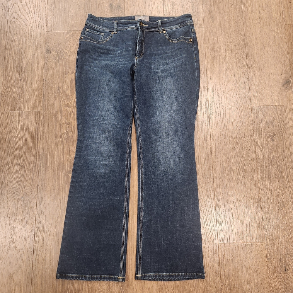 Chicos Women's Indigo Flare Jeans Size 1 (Medium 8-10)